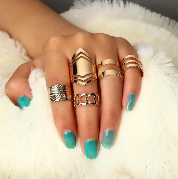 Set of 5 golden rings - Picture 2 of 7